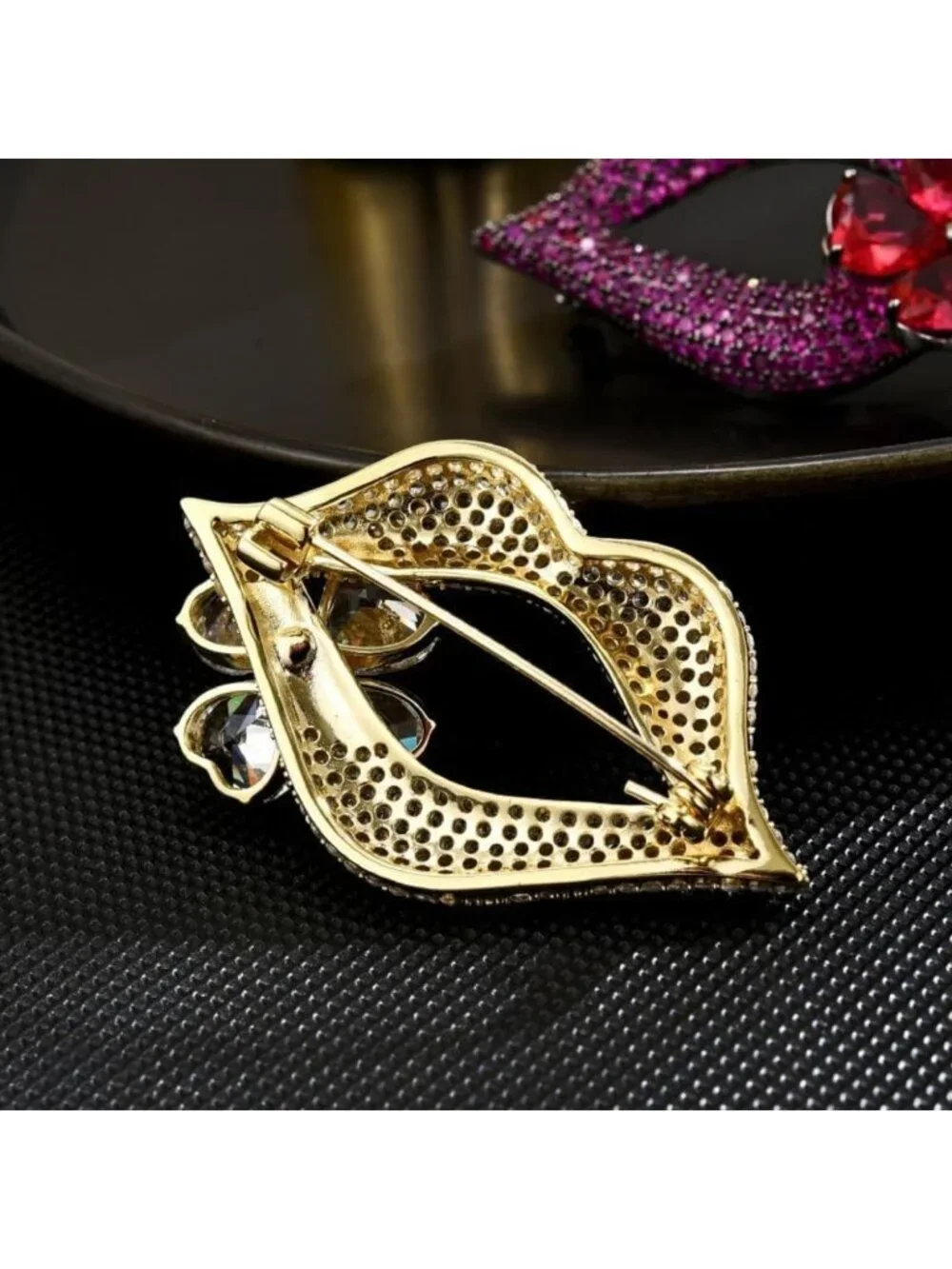 Elegant Flower Brooches & Pins for Women | Fashion Costume Jewelry Accessories